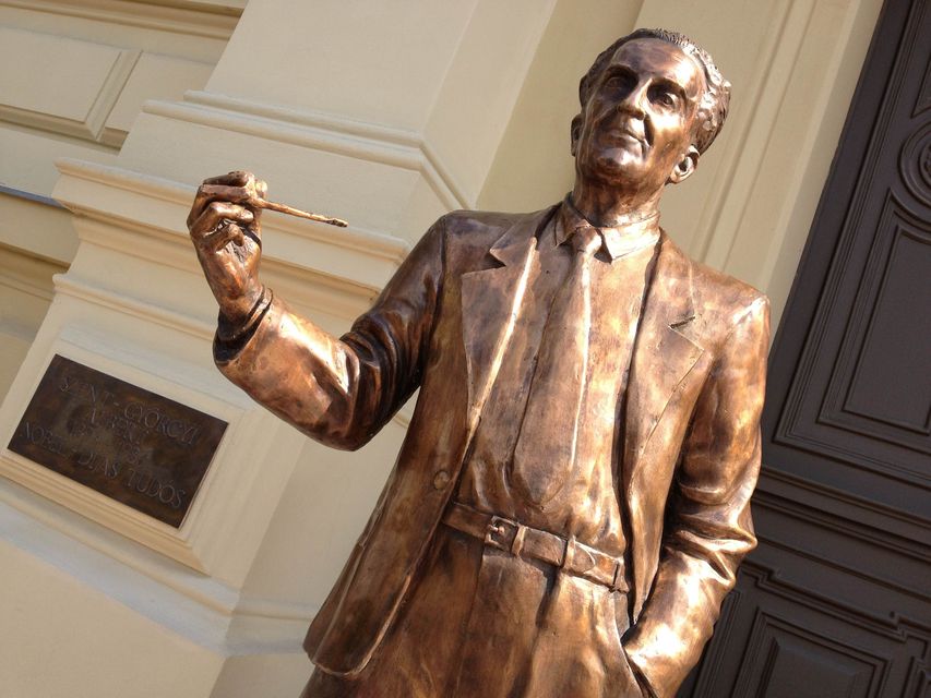 szent-gyorgyi-albert-szobor1